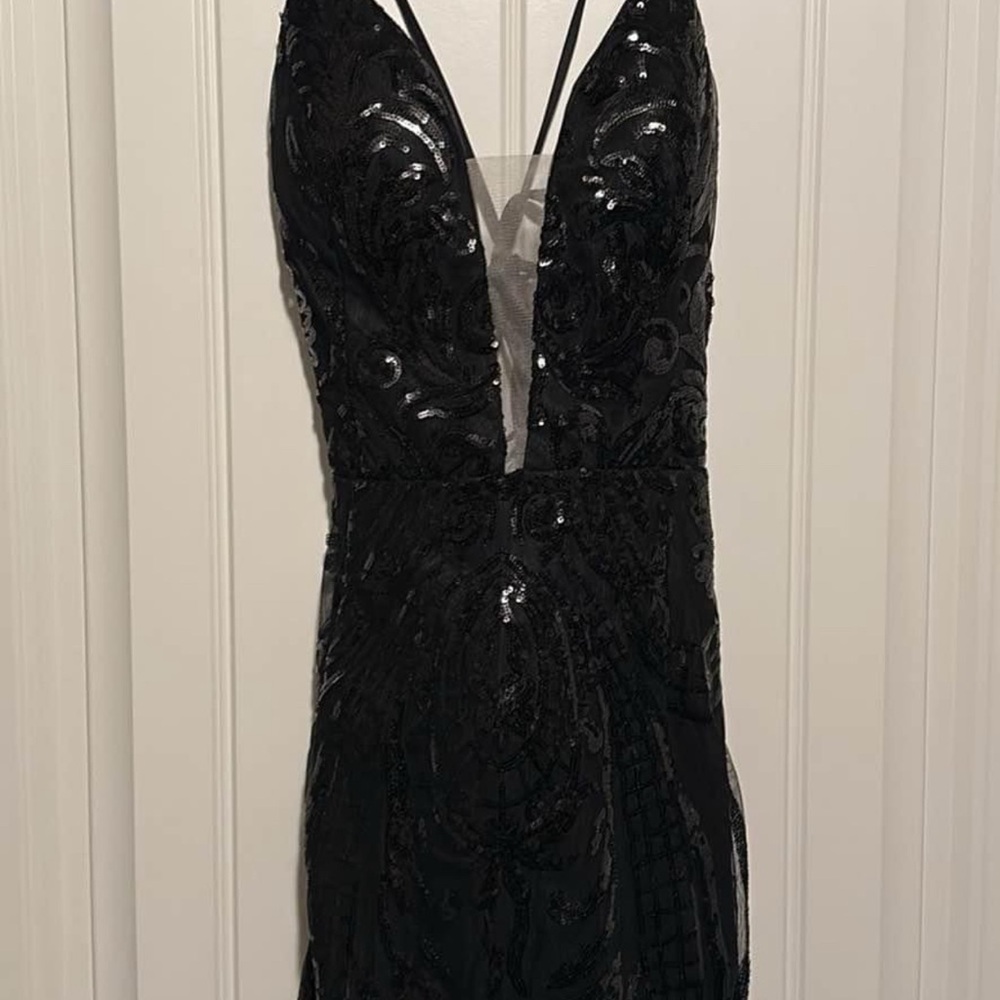 Elegant Black Sequin Dress